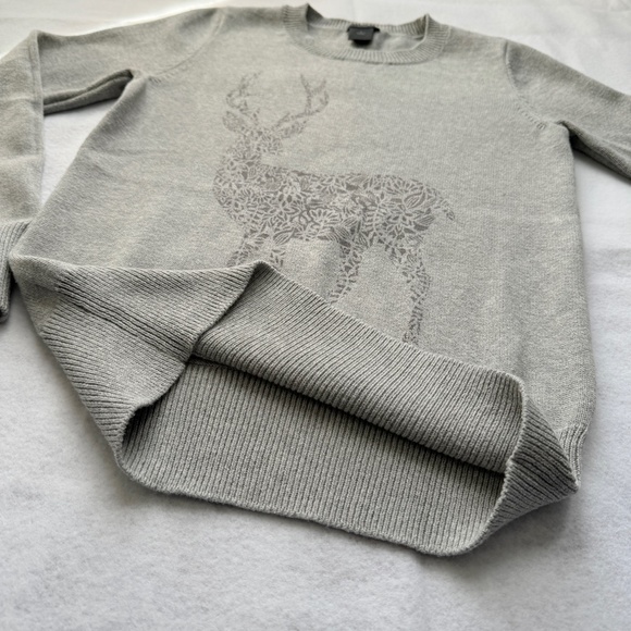Reindeer Gray Sweatshirt Crew Neck Pullover, EUC - Picture 9 of 16